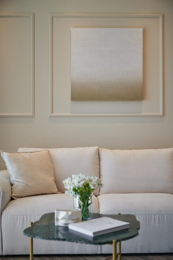 Blu Apartment